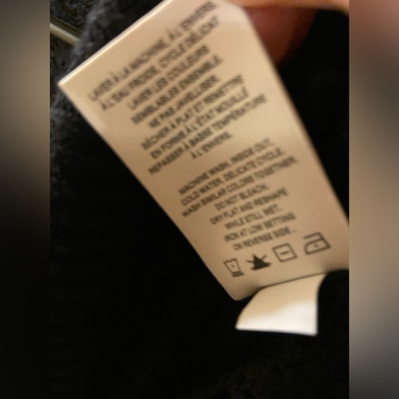 Signature Reitmans black V-neck hole-knit sweater - size XXL - NWT - Picture 5 of 8